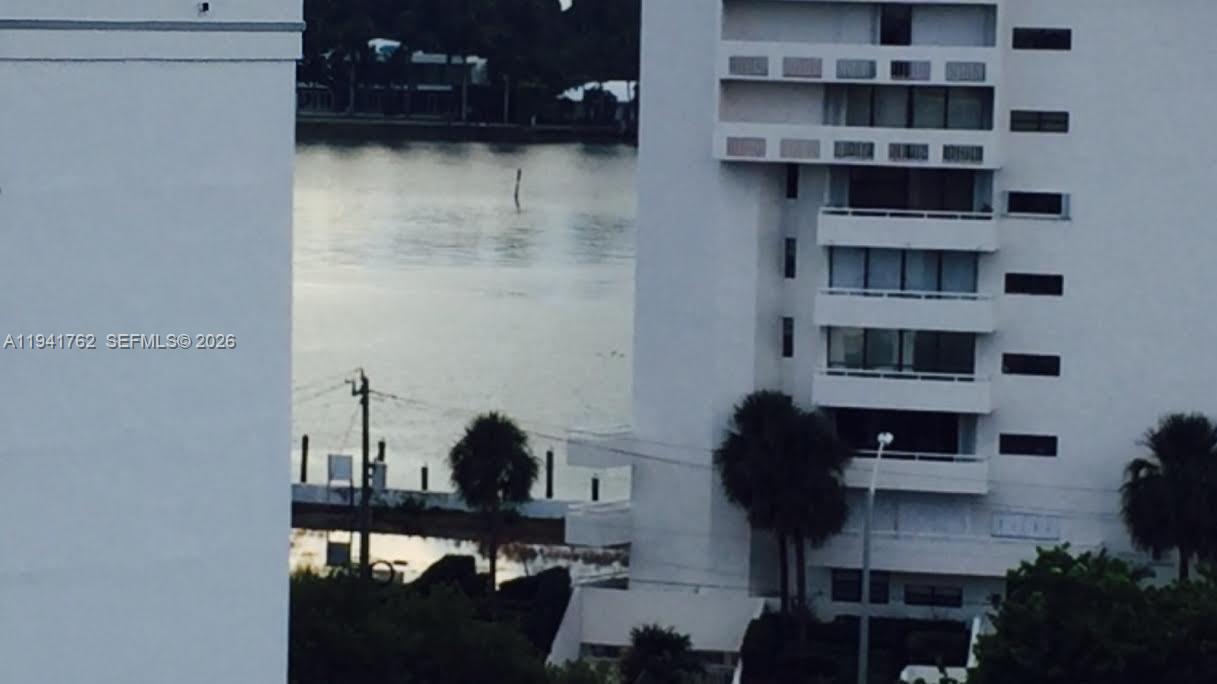 Miami Beach Condo: 6855 Abbott Avenue