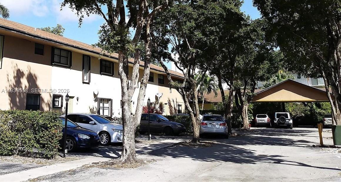 North Miami Condo: 13881 Northeast 2nd Court
