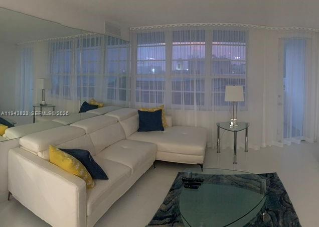 Miami Beach Condo: 100 Lincoln Road