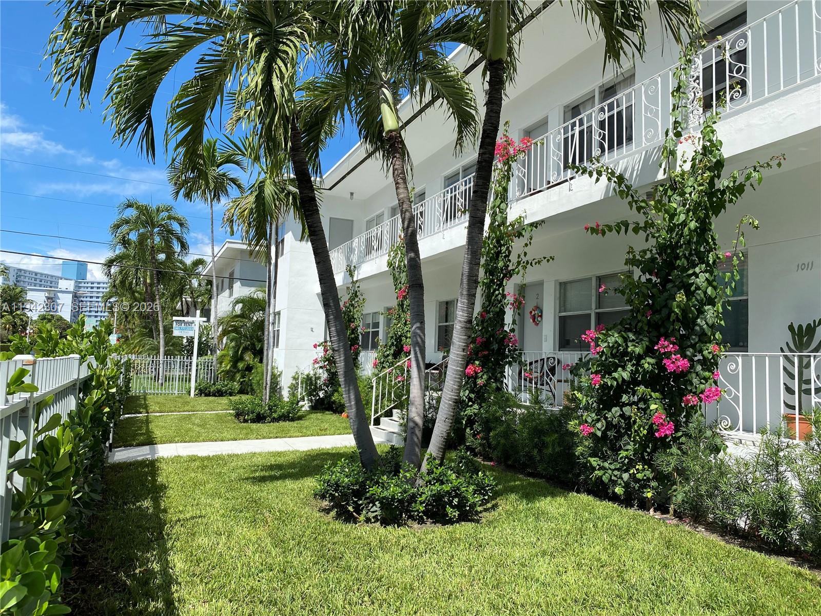 Miami Beach Condo: 1011 9th Street