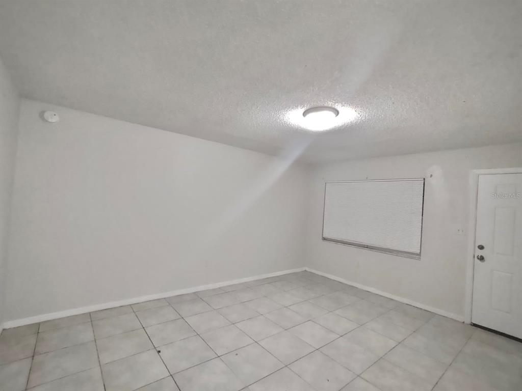 Leesburg Condo: 1704 Birchwood Circle