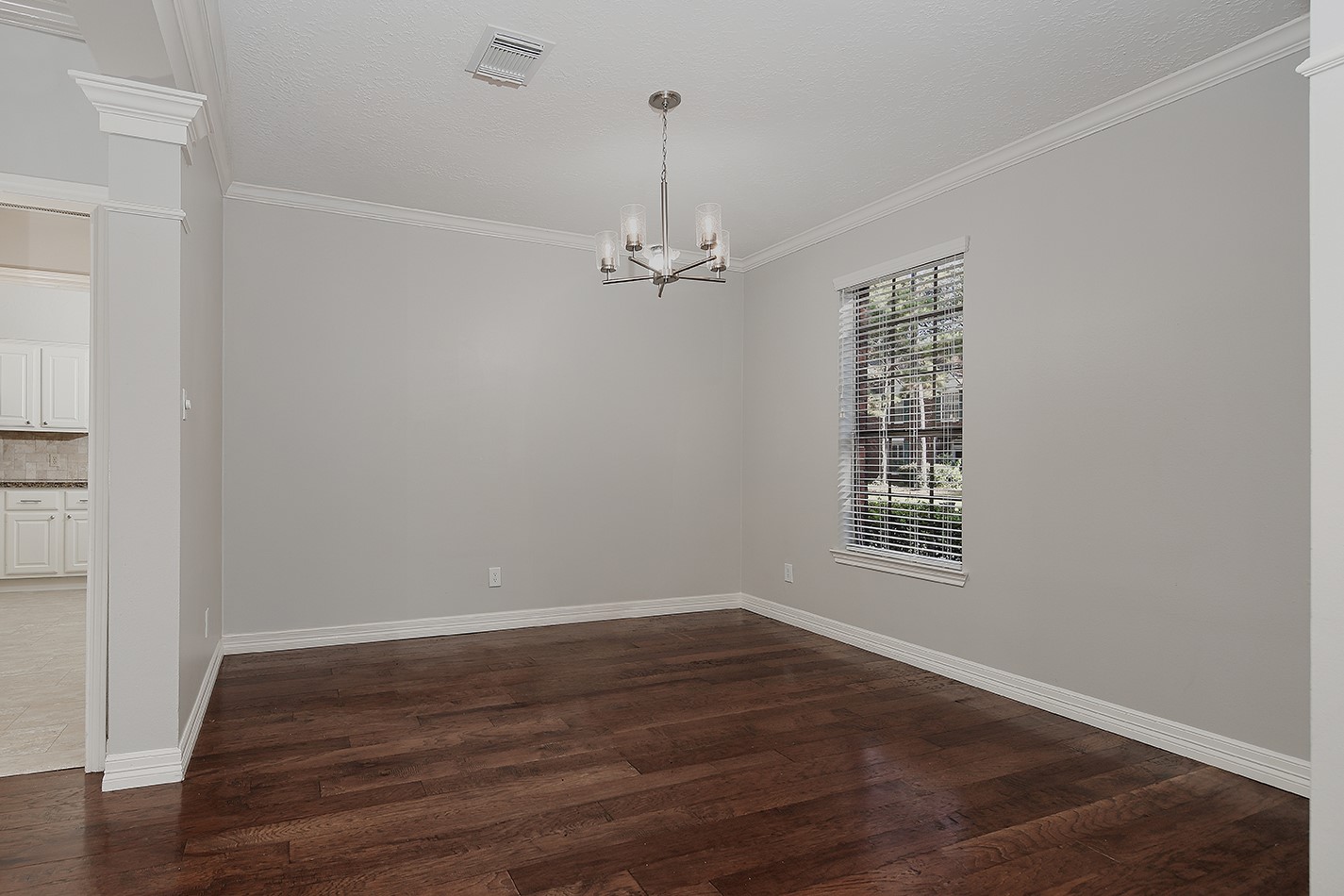 The Woodlands Condo: 31 North Duskwood Place