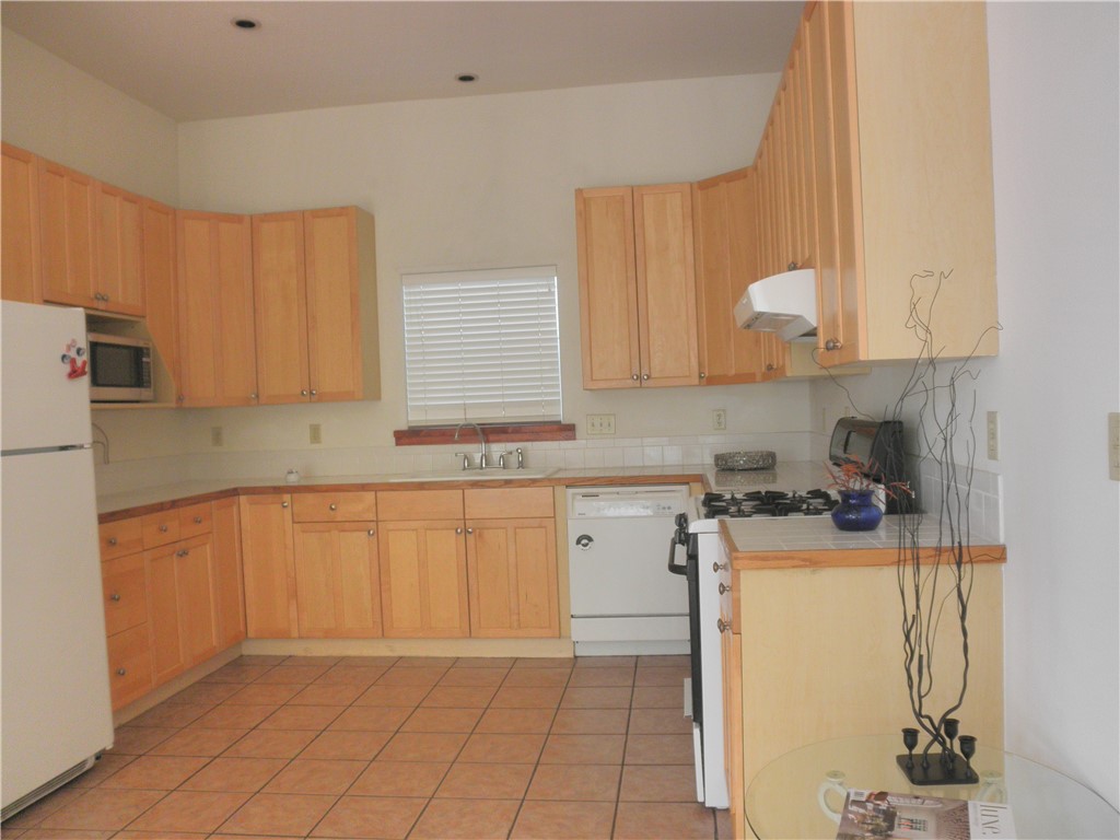 Austin Condo: 109 West 38th Street