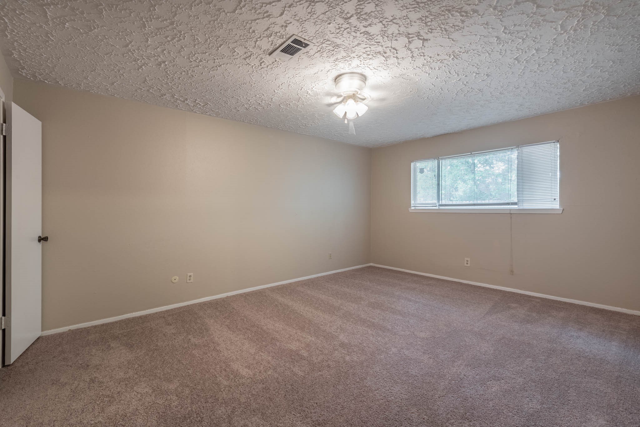 Spring Condo: 6015 Knotty Post Lane