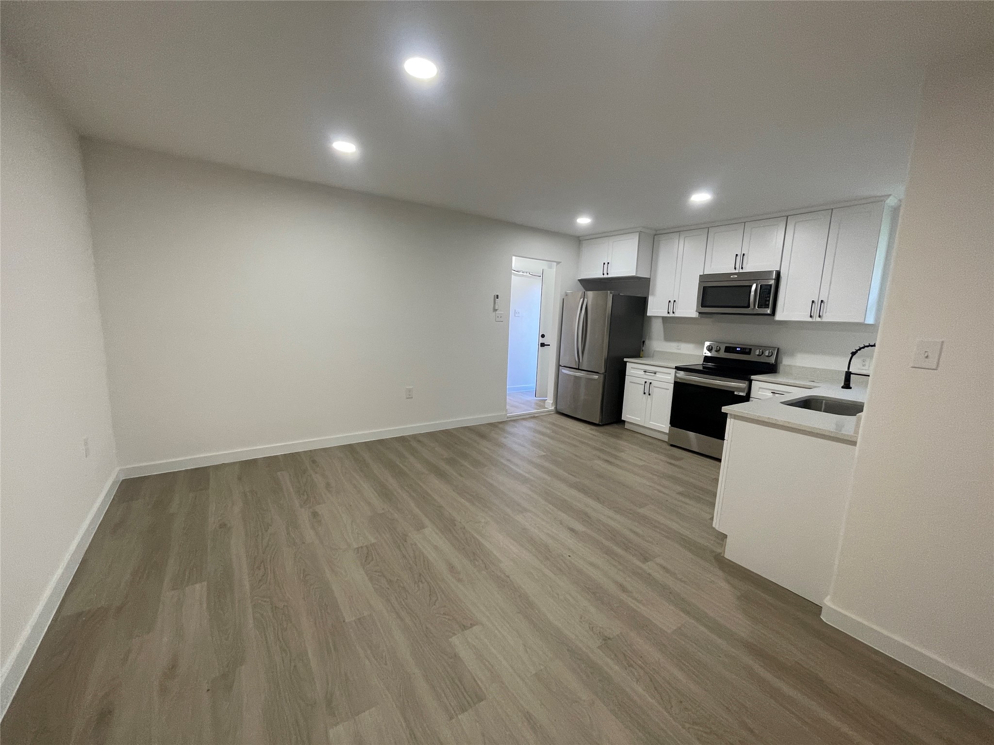 Spring Condo: 5502 Circlegate Drive