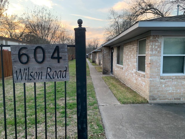 Humble Condo: 604 Wilson Road