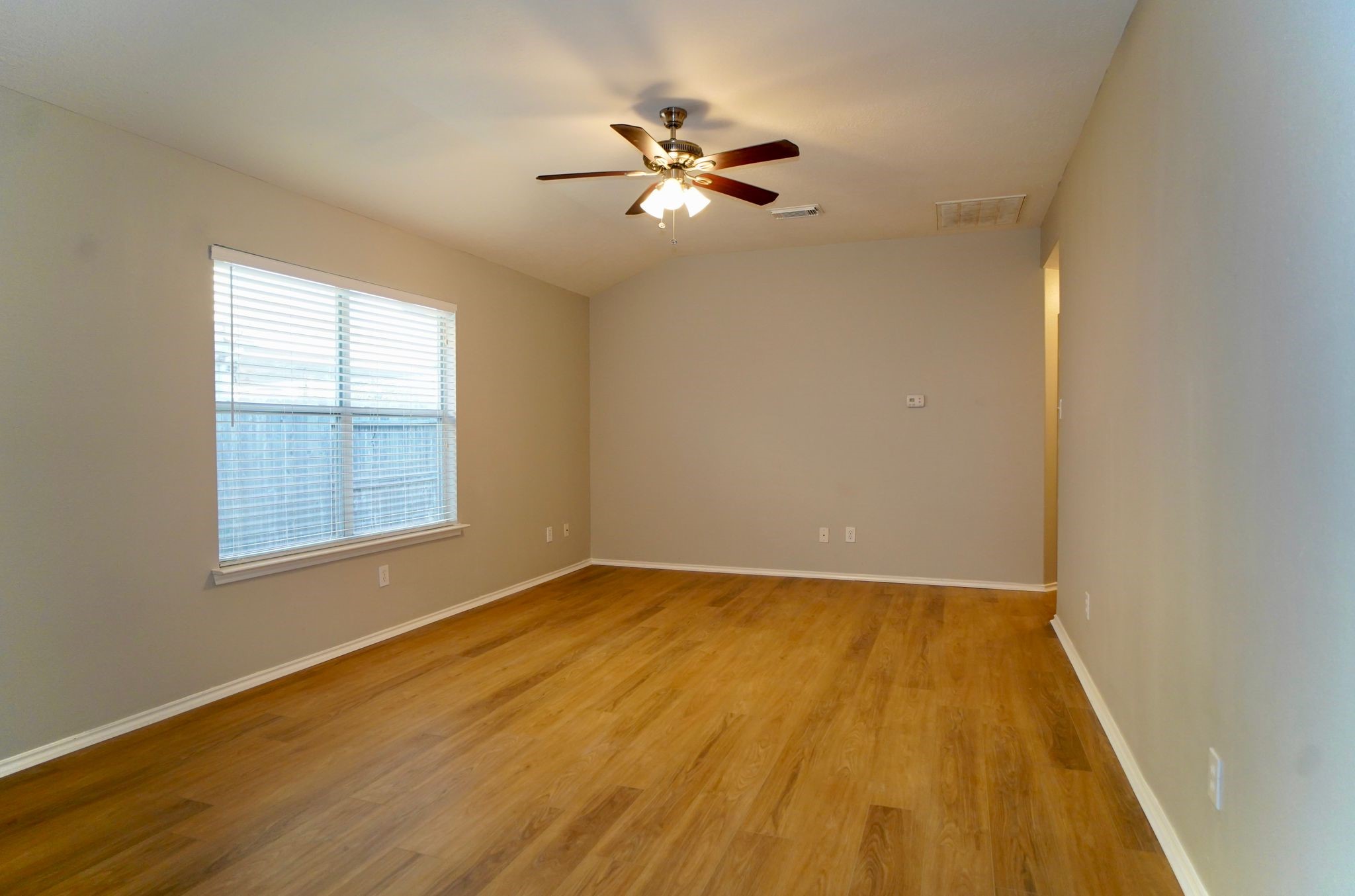 Humble Condo: 9010 Grackle Run Lane