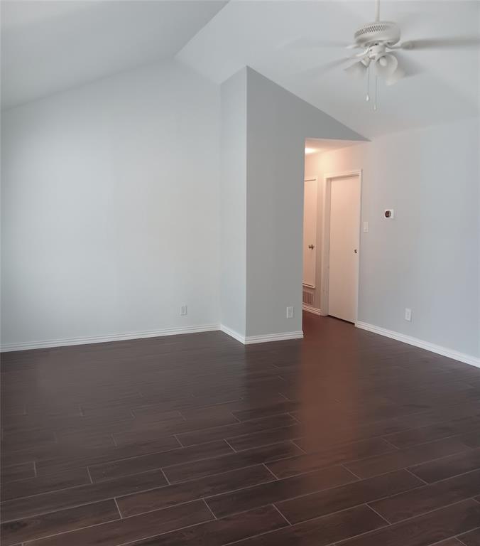 Coppell Condo: 911 Redcedar Way Drive