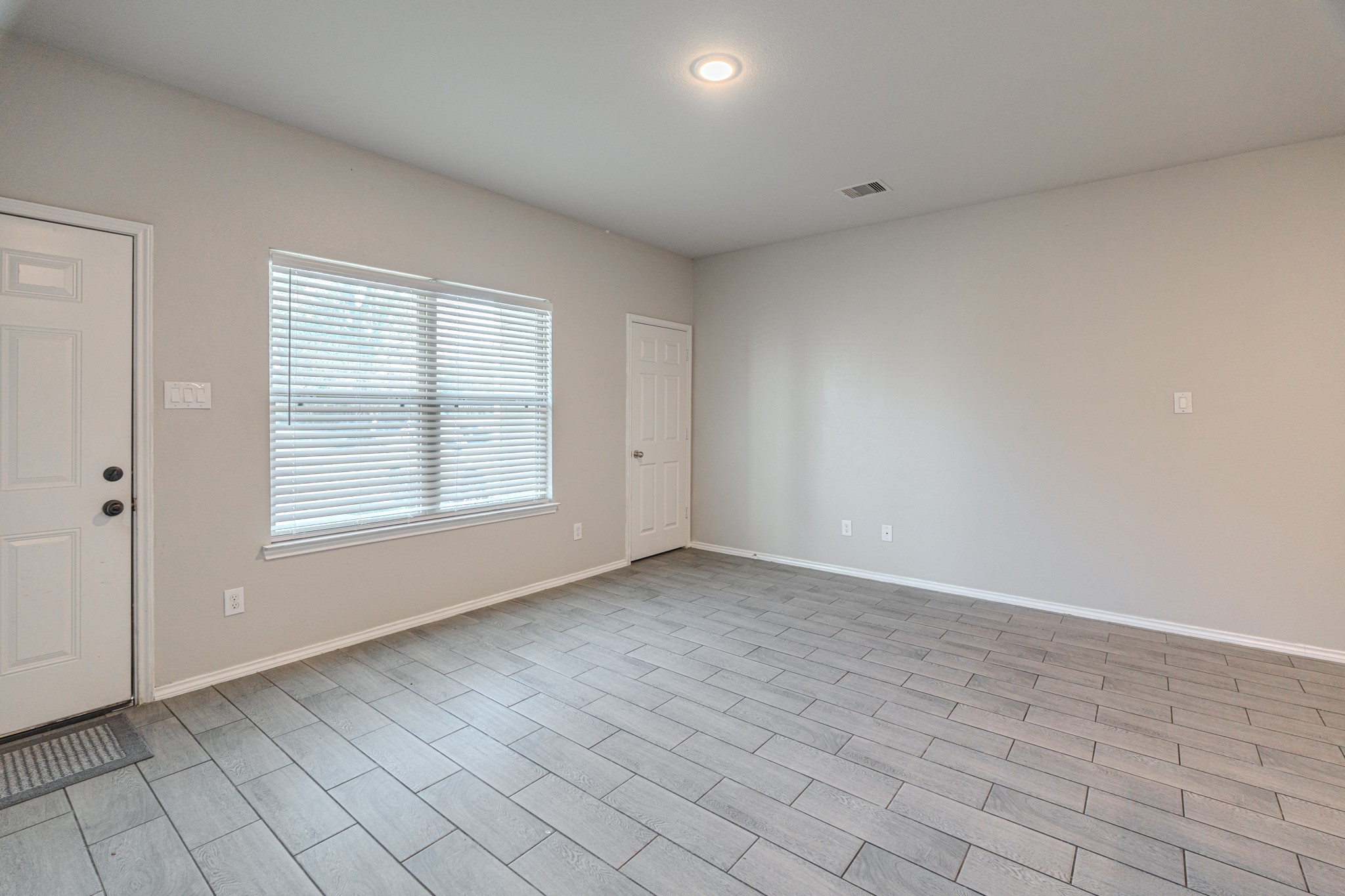 Conroe Condo: 402 Avenue H