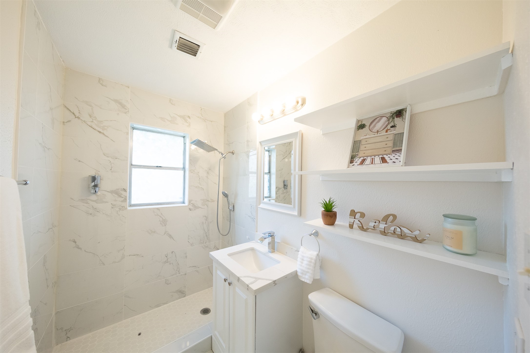 Hitchcock Condo: 7917 North Martin Luther King Avenue