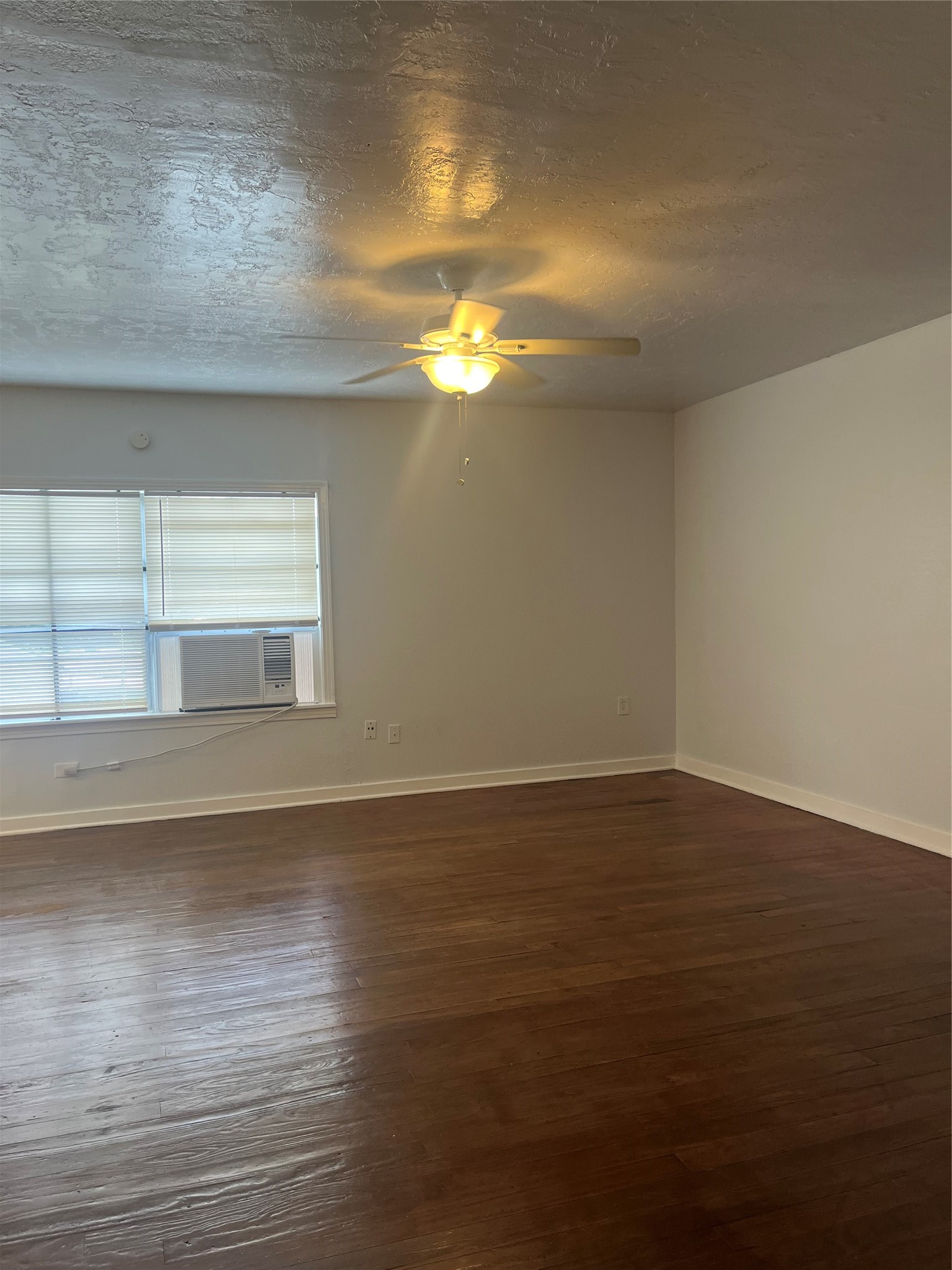 Houston Condo: 5537 Bataan Road