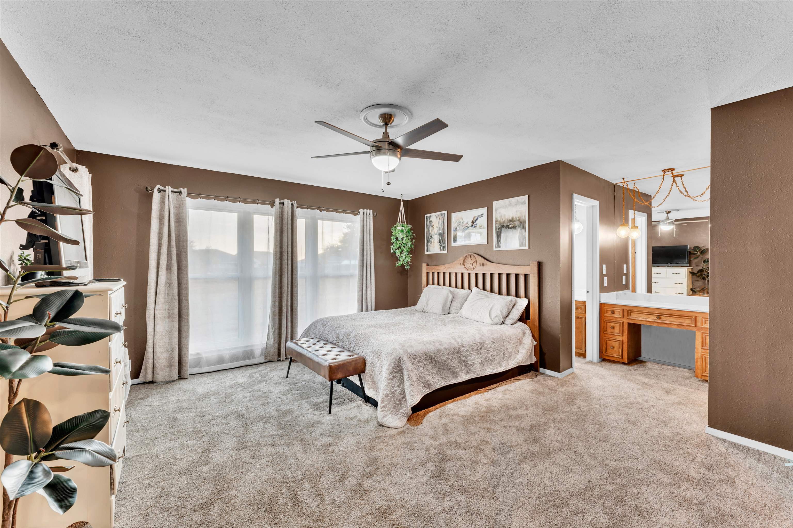 Bertram Condo: 400 Robin Lane