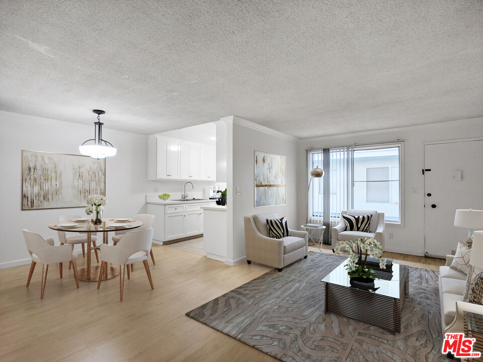 Santa Monica Condo: 440 Raymond Avenue