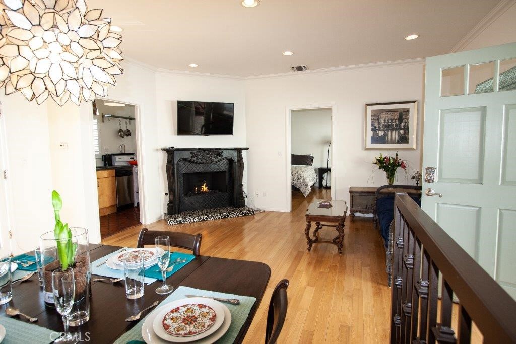 Los Angeles Condo: 3027 Windsor Avenue