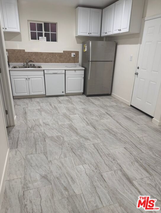 Sherman Oaks Condo: 5414 Calhoun Avenue