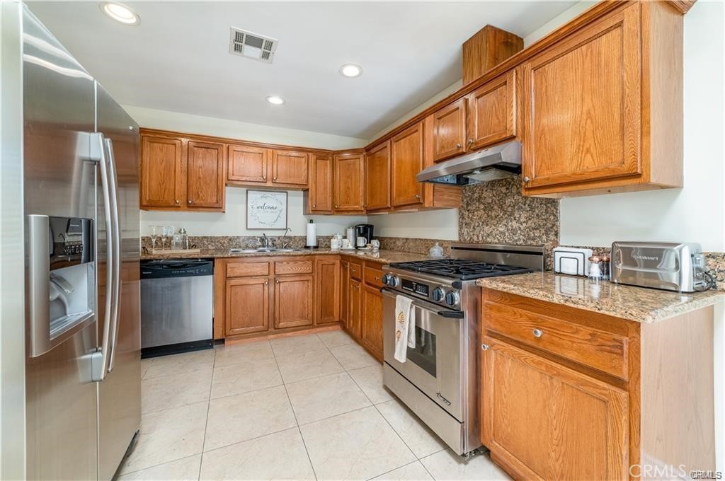 North Hollywood Condo: 6443 Agnes Avenue