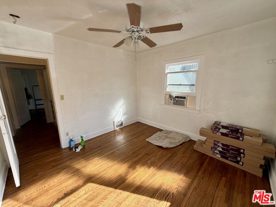 Van Nuys Condo: 14119 Erwin Street