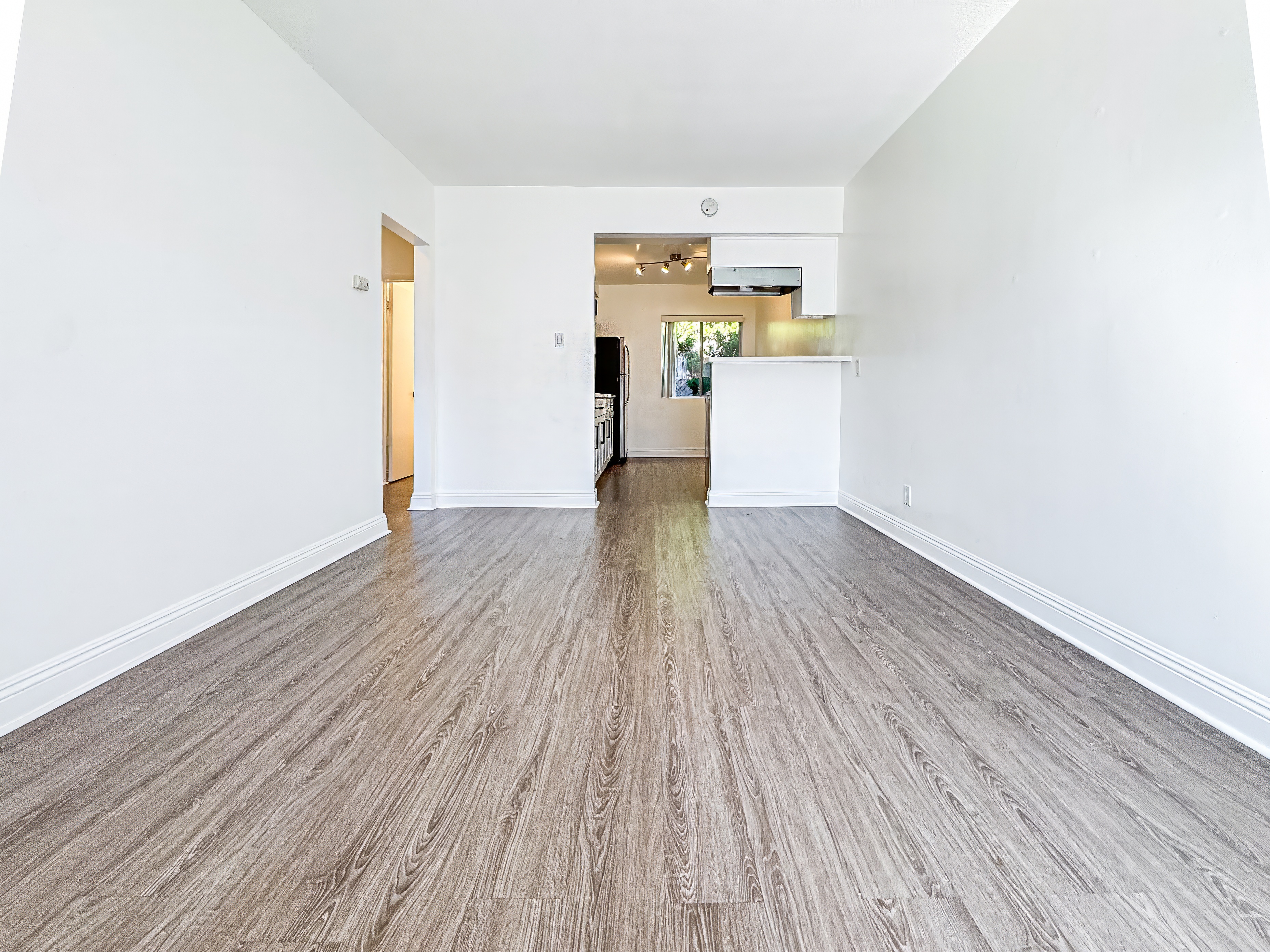 Downey Condo: 12521 Lakewood Blvd