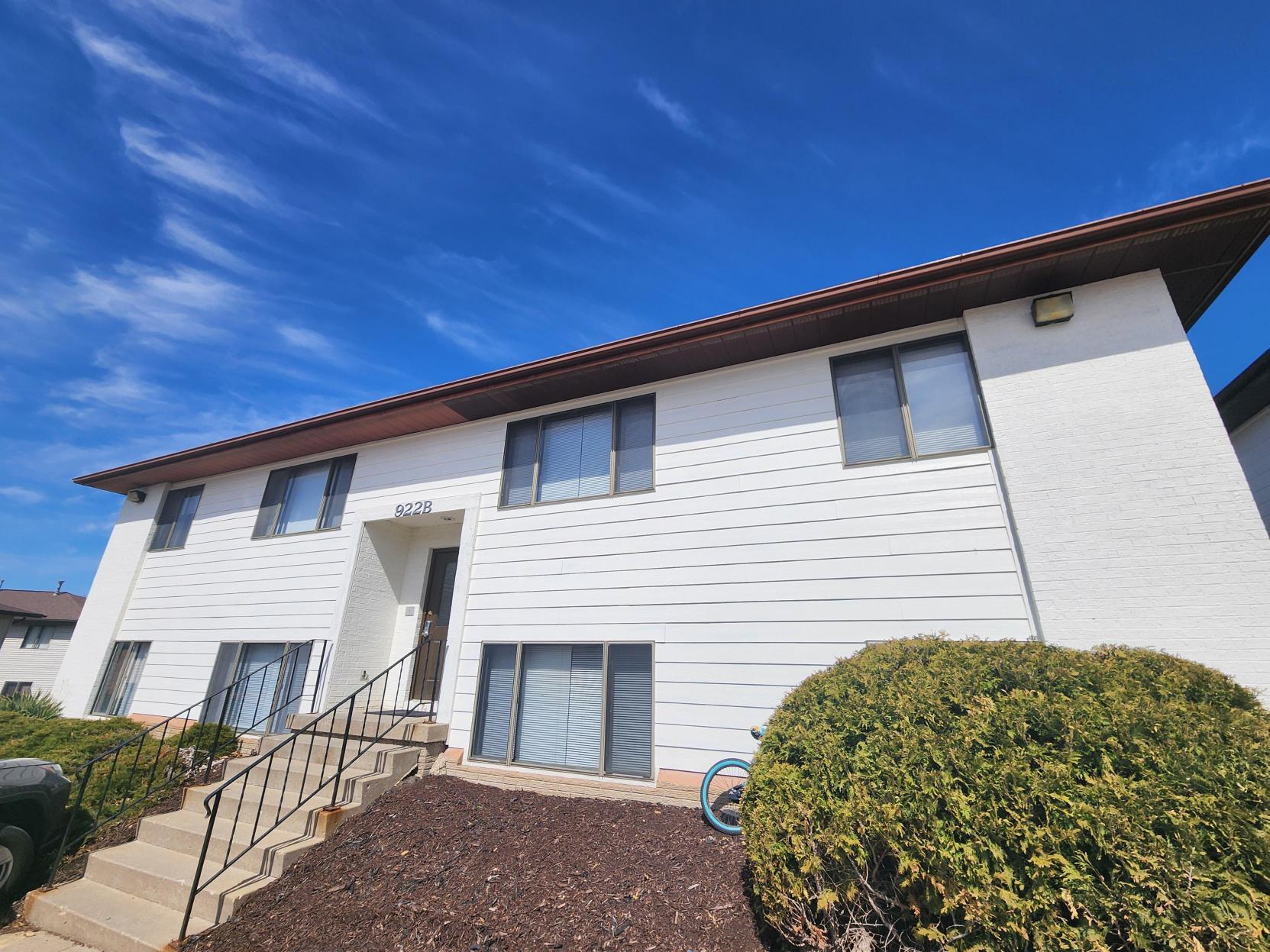 Coralville Condo: 922 Boston Way