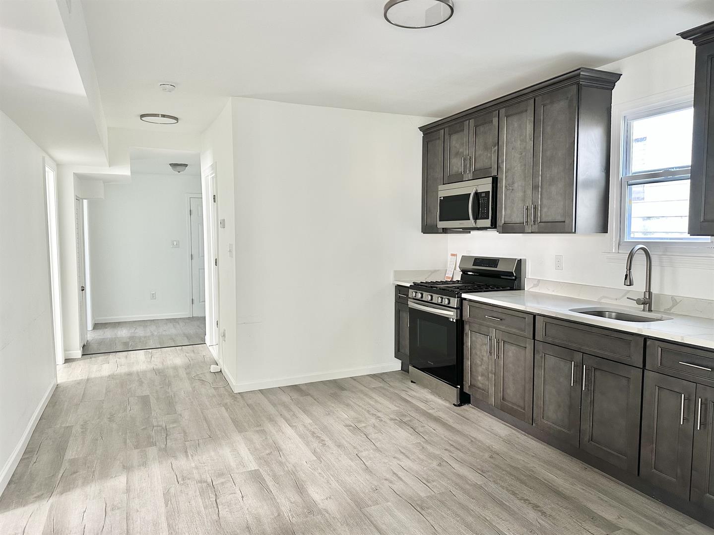 Schenectady Condo: 619 Seneca Street