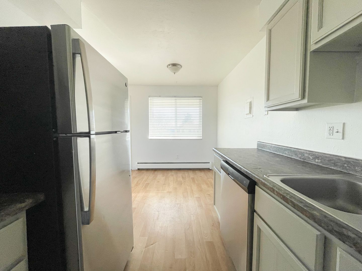 Lakewood Apartment: 10665 W 7th Ave