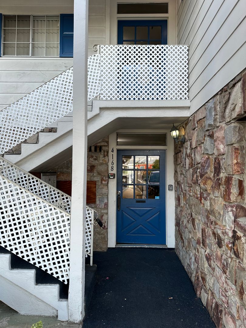 San Diego Condo: 4168 Illinois St.