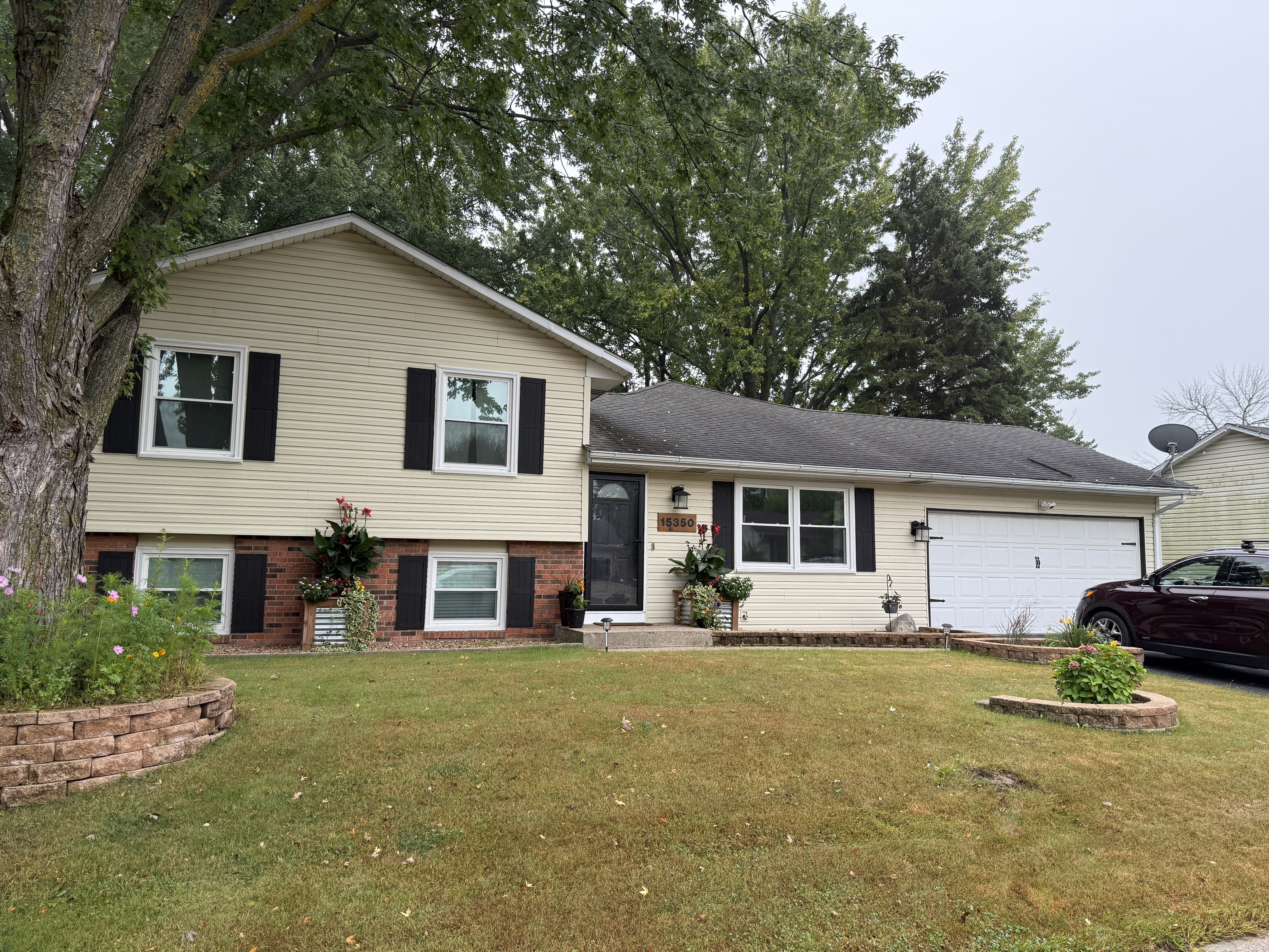 Apple Valley House: 15350 Drexel Way