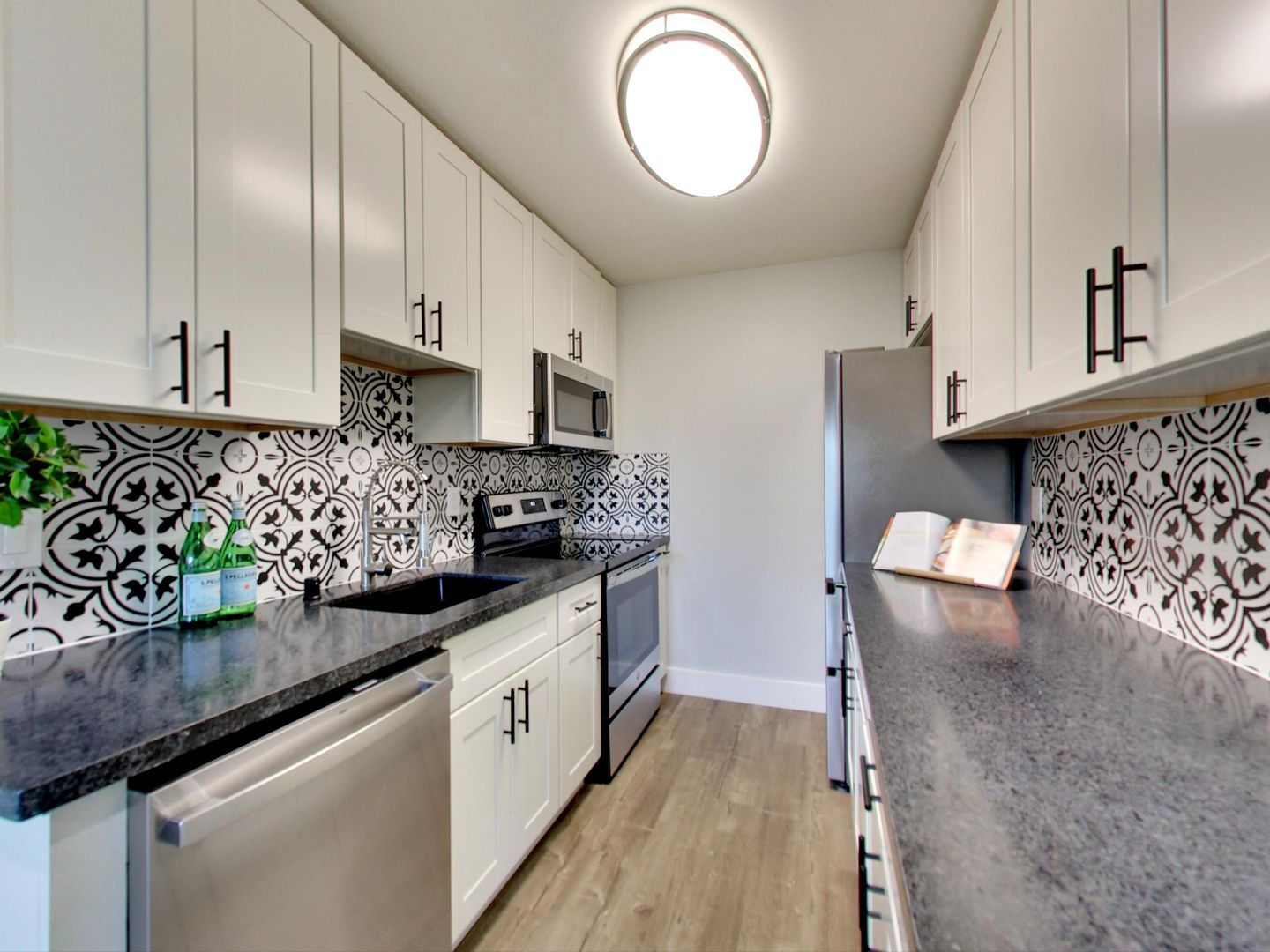 OAKLAND Condo: 3142 FRUITVALE AVENUE