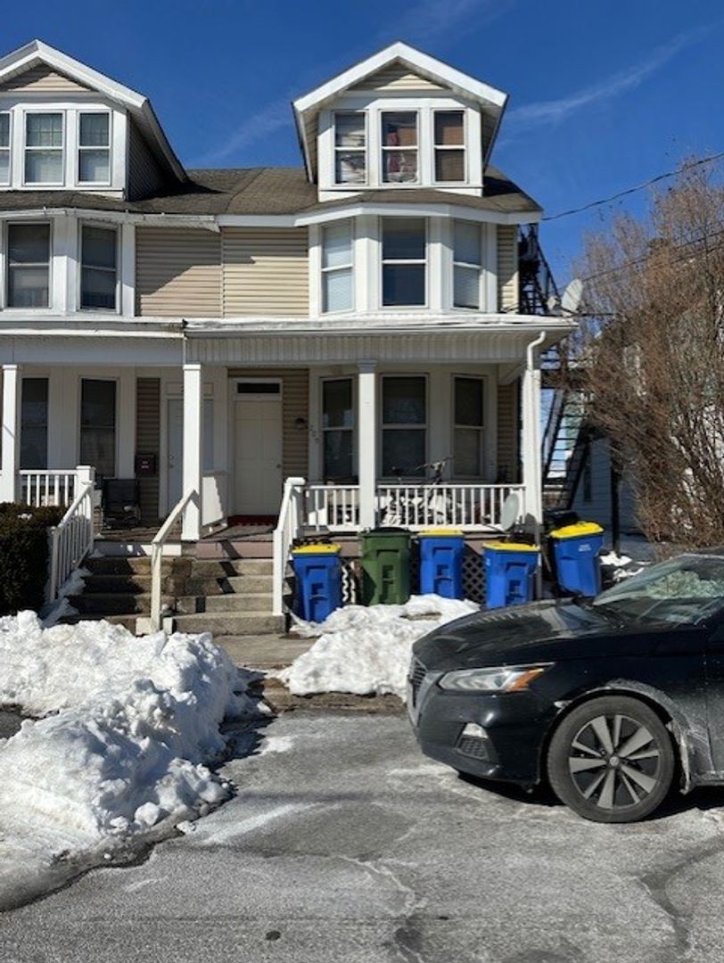 New Cumberland Condo: 209 9th St