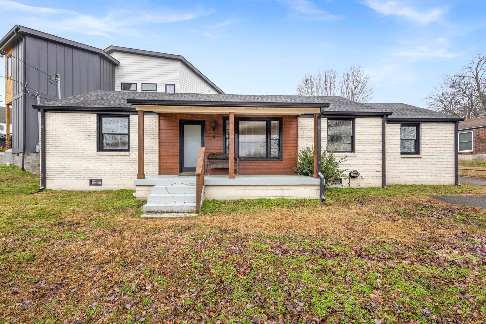 Nashville House: 919 Crescent Hill Rd