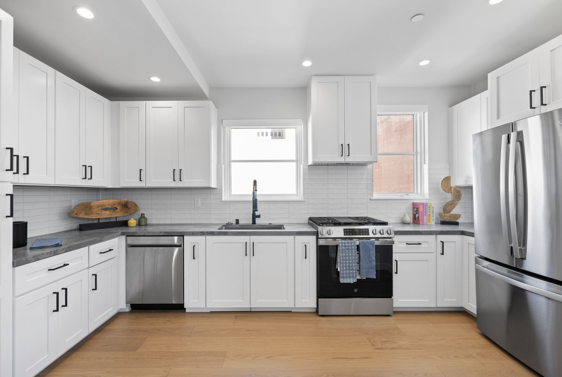 San Francisco Condo: 693 Sutter St