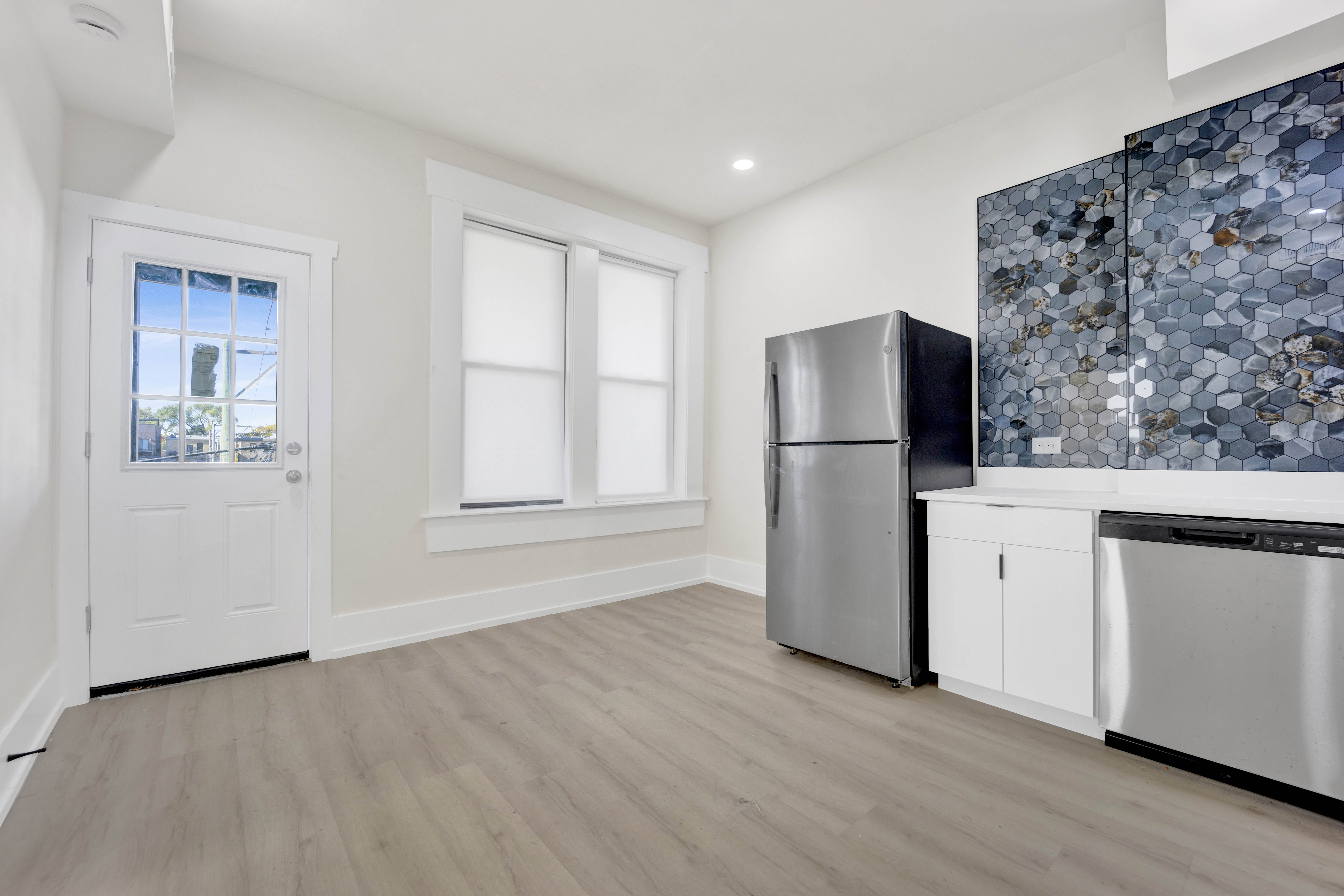 Chicago Condo: 944 North Damen Avenue