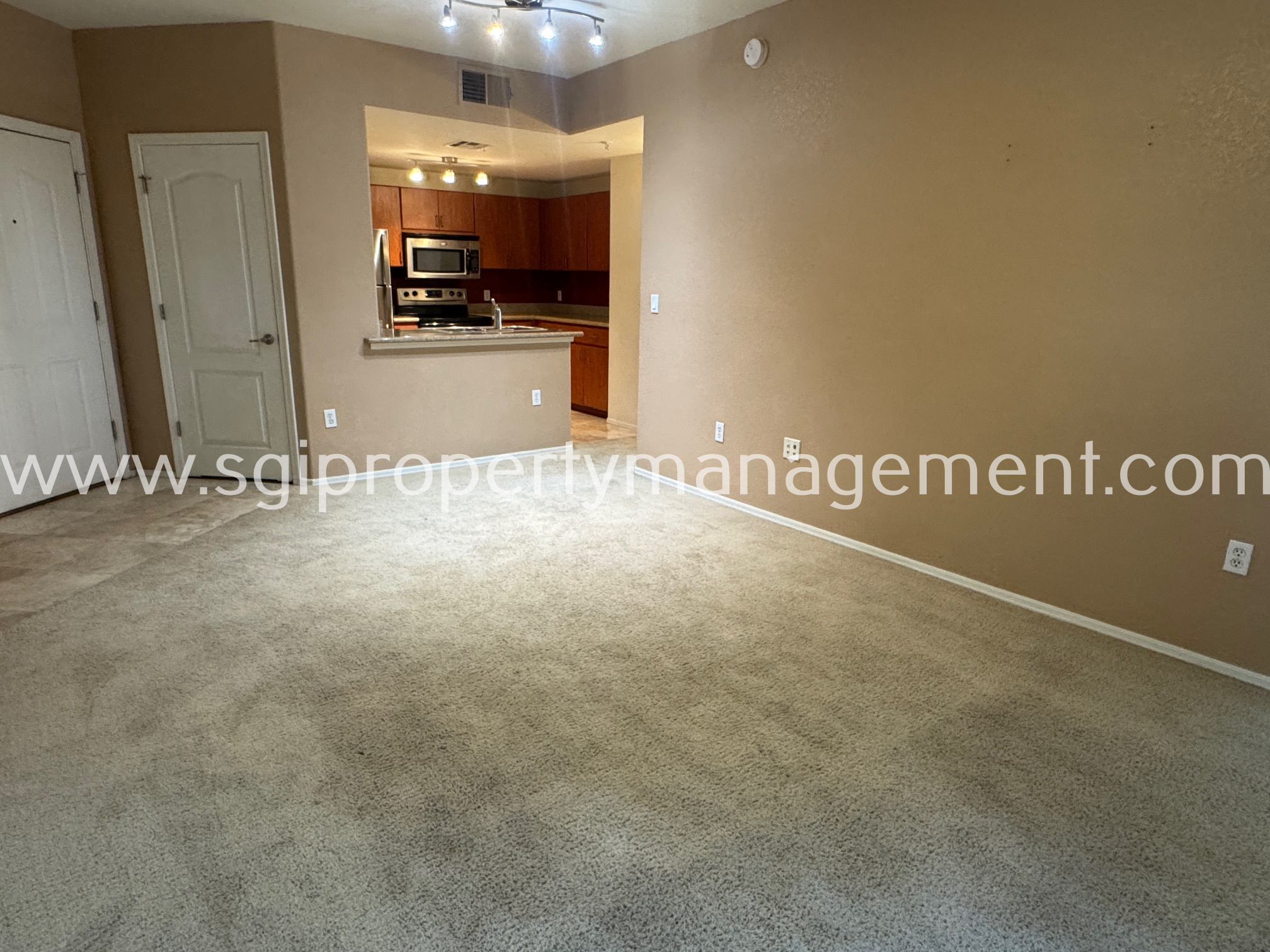Phoenix Condo: 5302 E Van Buren St