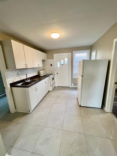 Windsor Condo: 1238 Richmond St