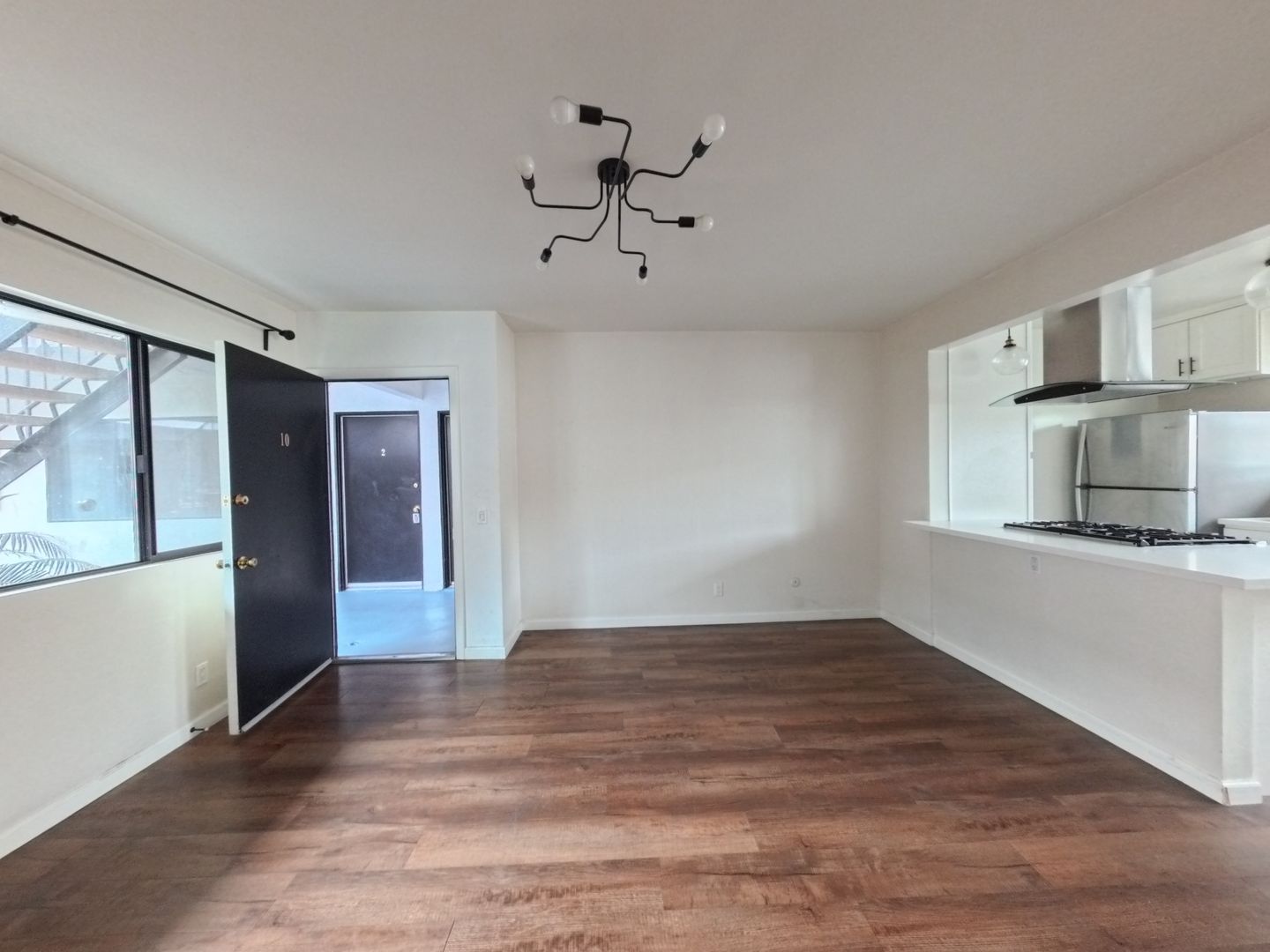 Los Angeles Apartment: 6607 N Figueroa St