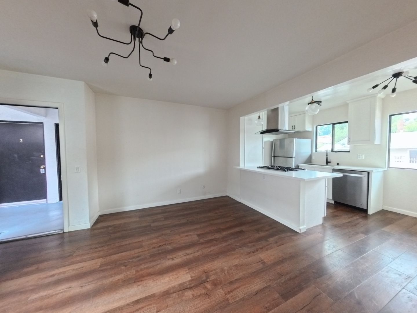 Los Angeles Apartment: 6607 N Figueroa St