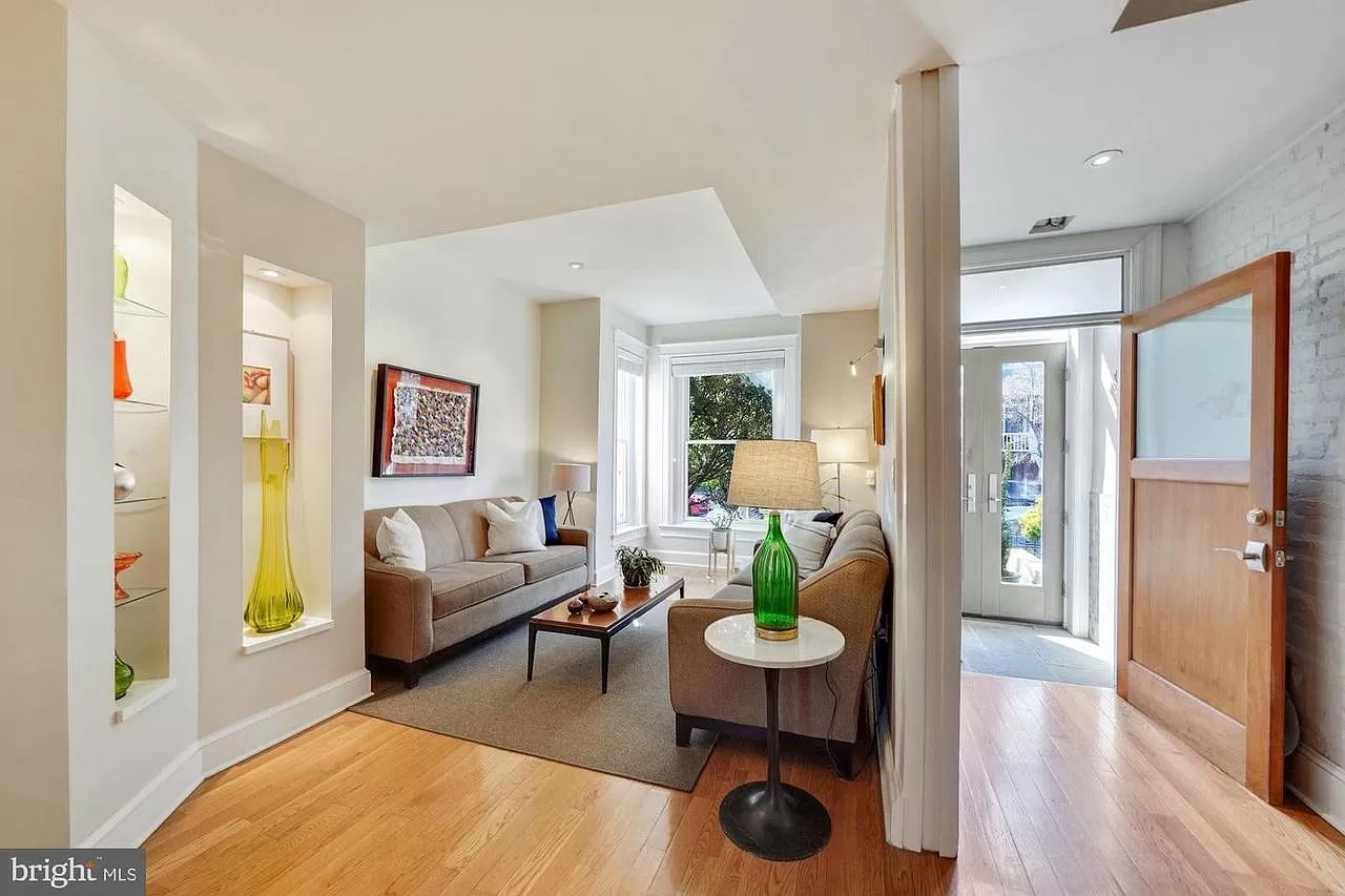 Washington Condo: 1013 Otis Pl NW