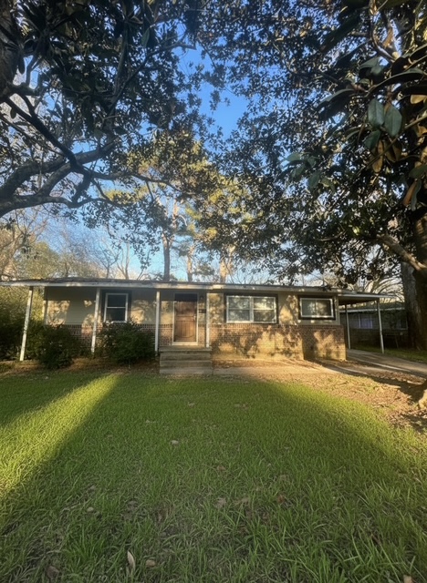 Jackson House: 2718 Emerald Drive