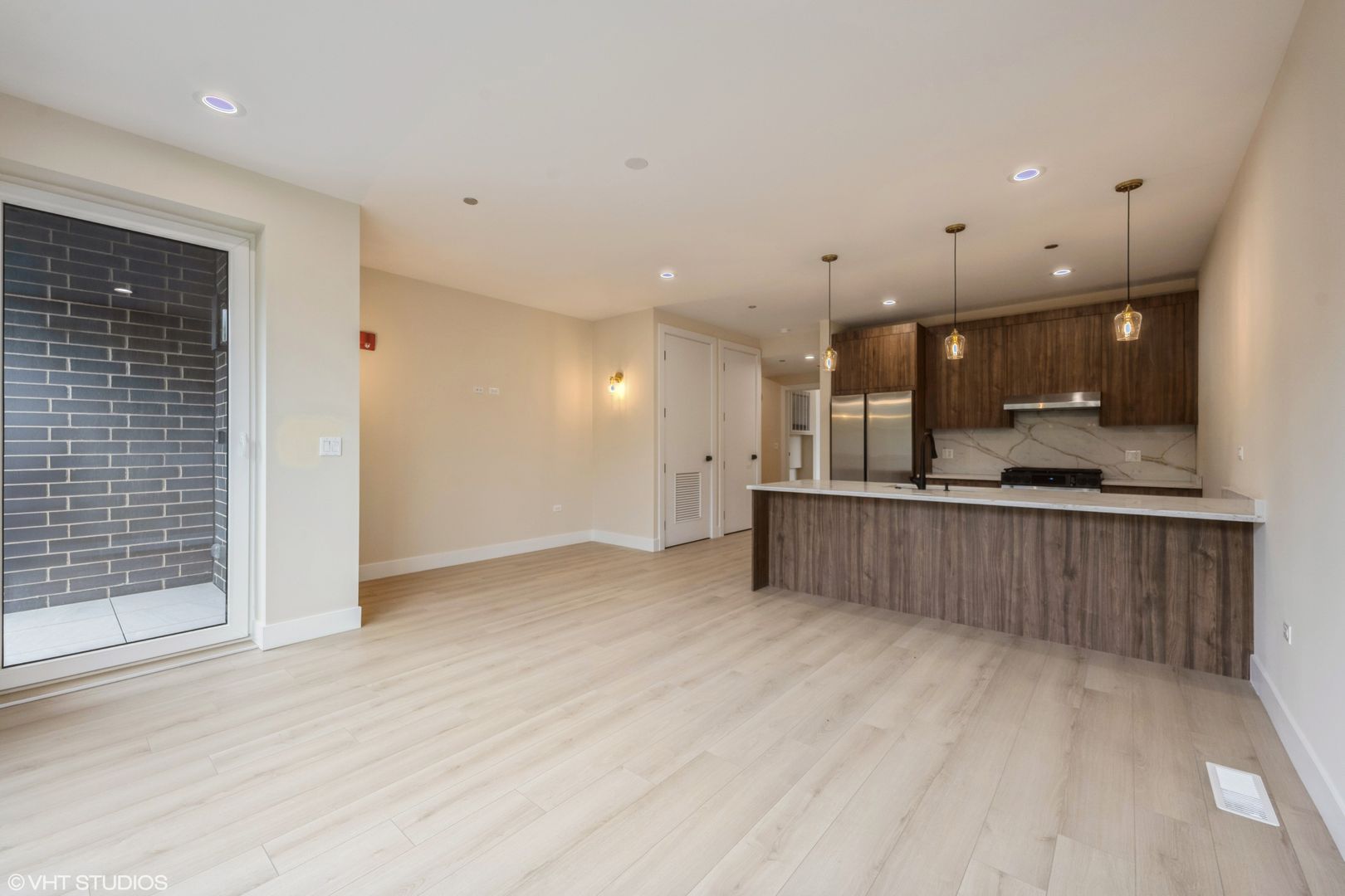 Chicago Condo: 3043 W. Irving Park Road