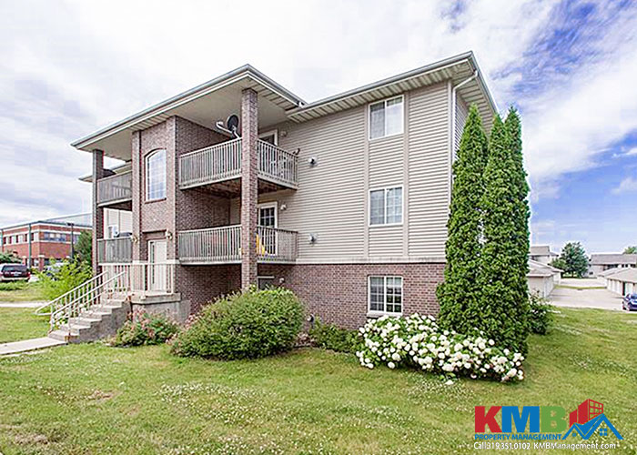 Iowa City Condo: 21 Westside Dr