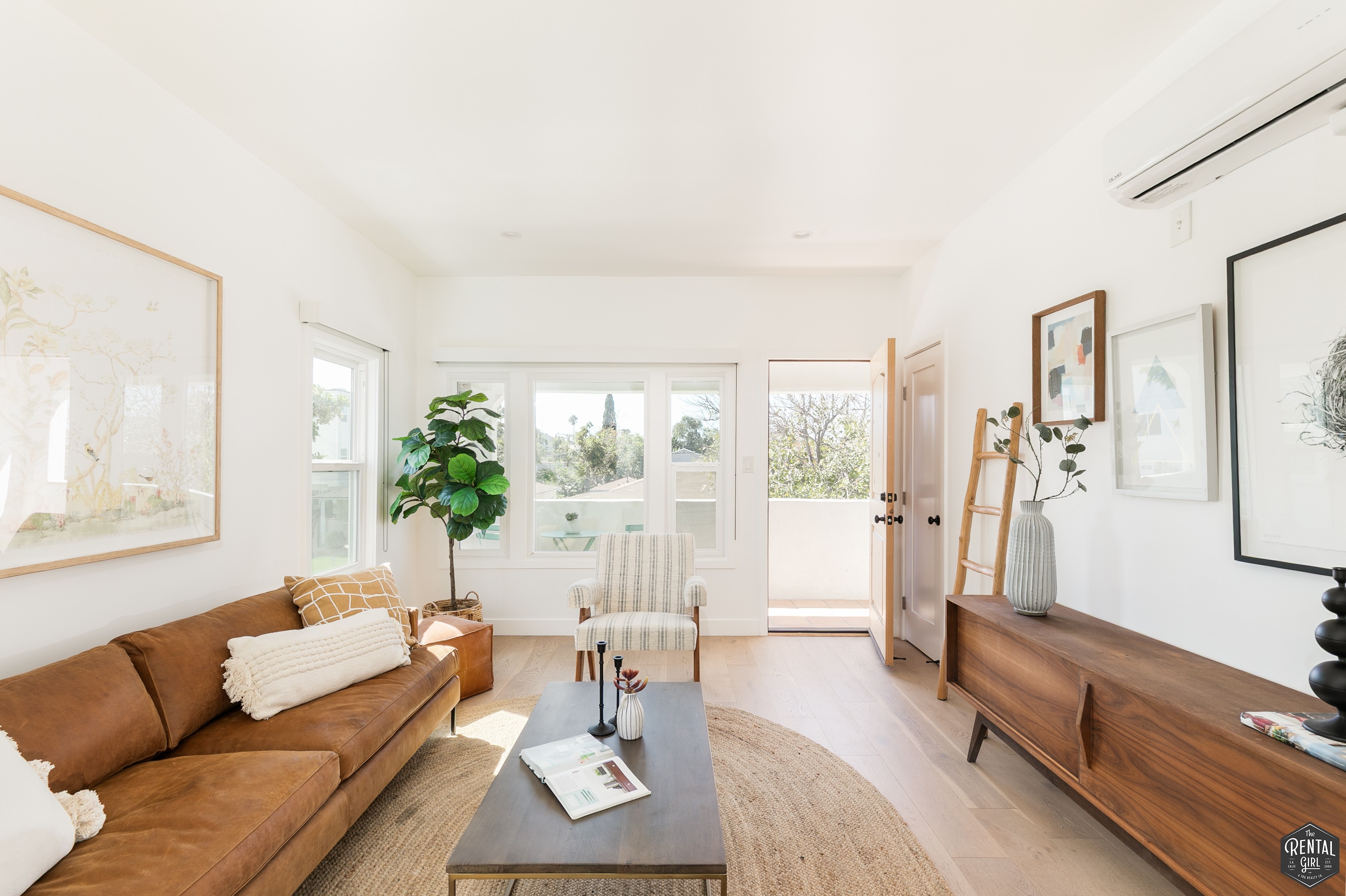 Los Angeles Condo: 5847 1/2 Ernest Ave
