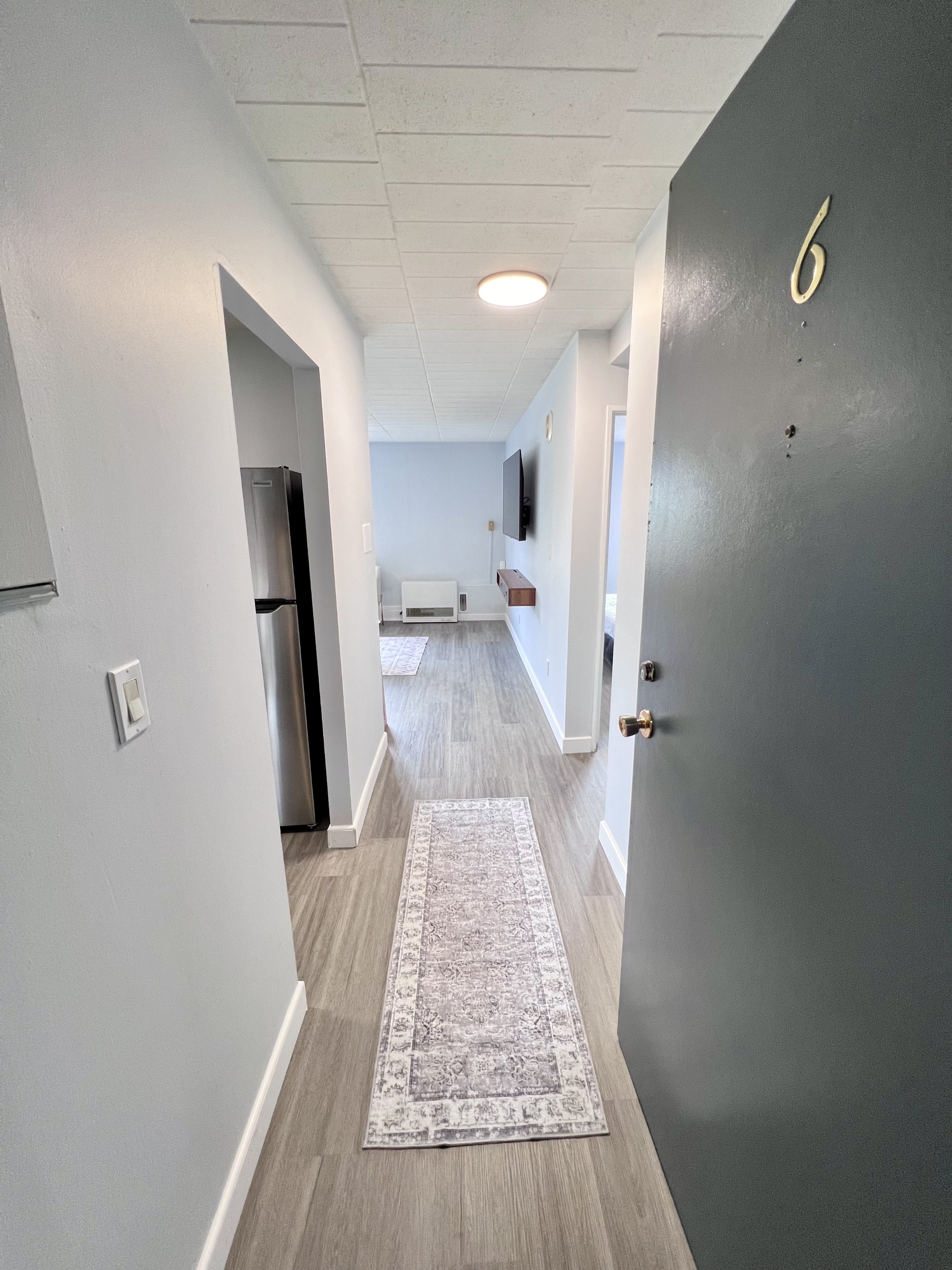 Windsor Condo: 180 Tecumseh Rd E