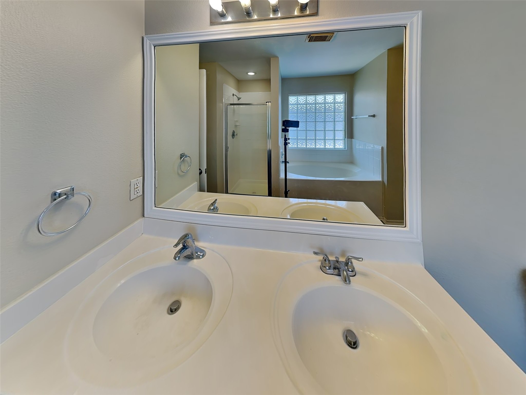 Houston Condo: 12135 Bradenway Lane