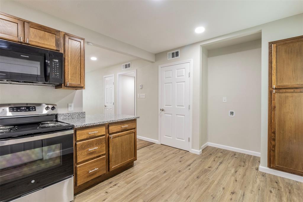 Fort Worth Condo: 4714 Old Benbrook Road
