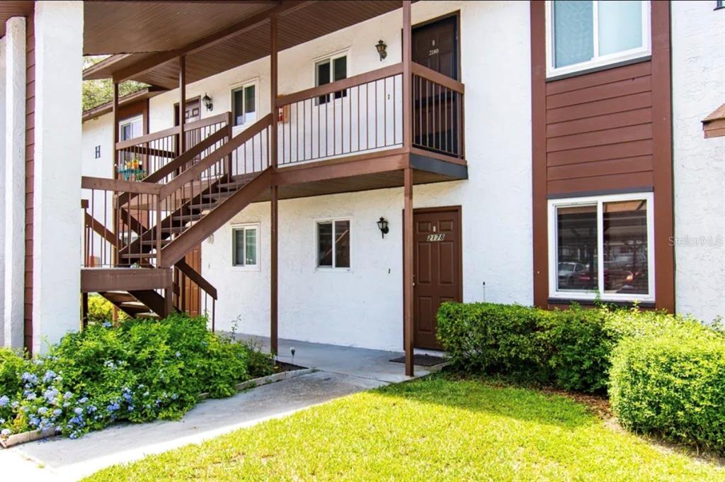 Zephyrhills Condo: 39132 County Road 54