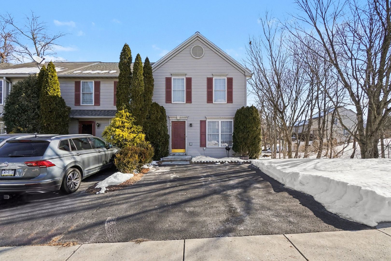 Enola House: 54 Woodmyre Lane