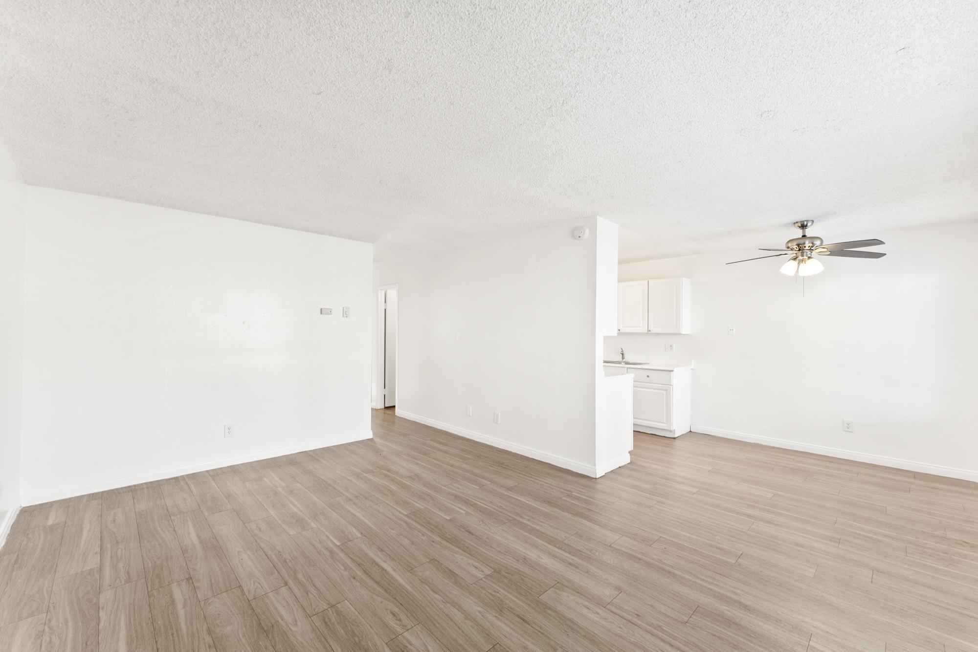 El Cajon Apartment: 863 S. Mollison Ave.