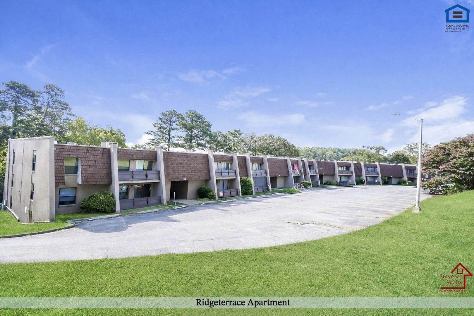 East Ridge House: 915 S Seminole Dr