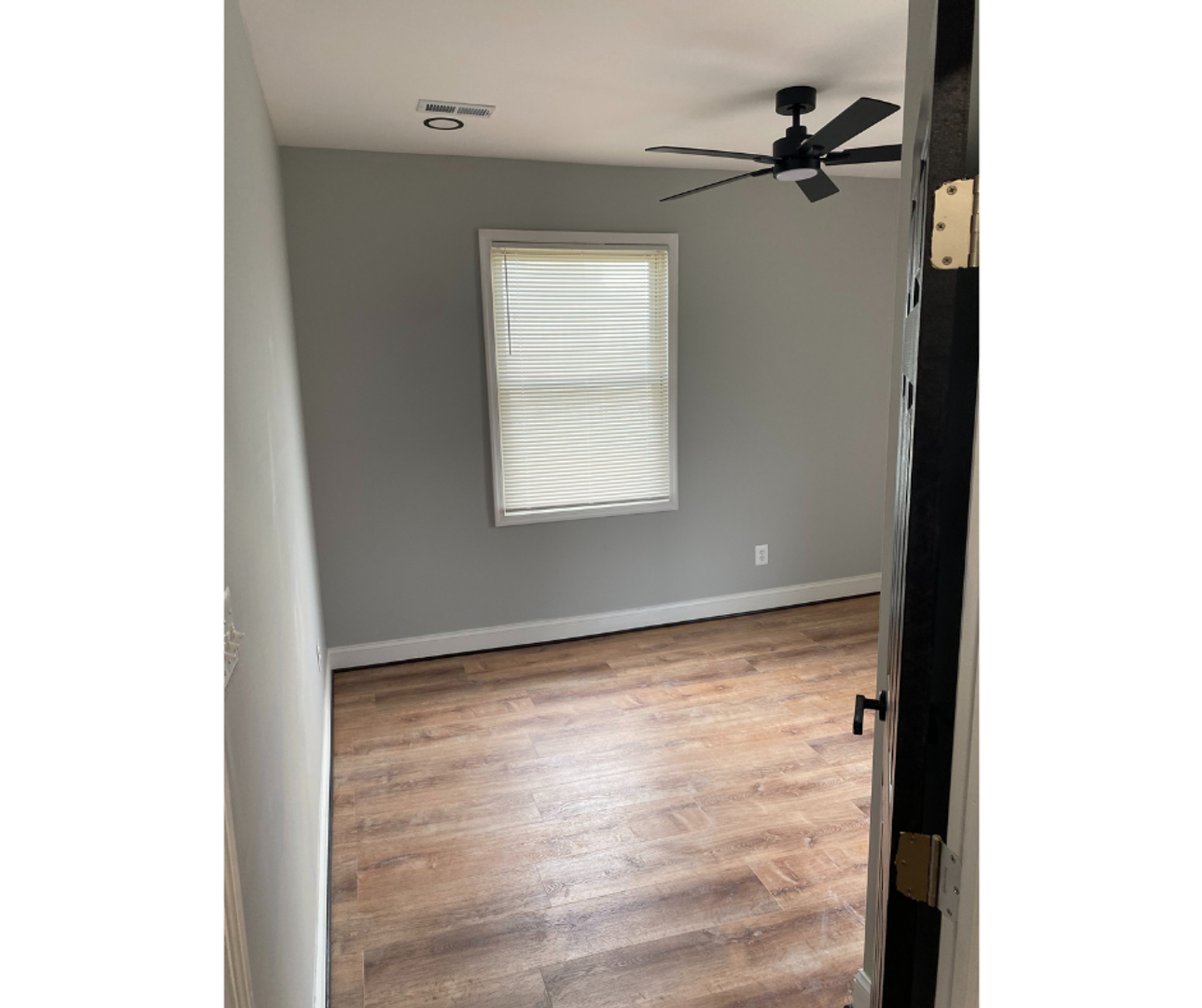 Baltimore Condo: 3412 Gwynns Falls Parkway AVAILABLE W/BATH $850