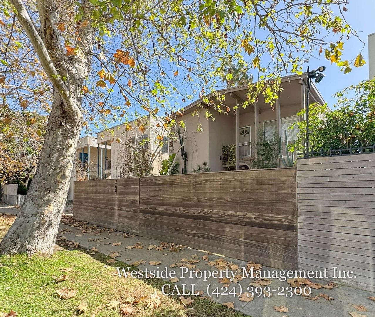 Venice Condo: 2607 Abbott Kinney Blvd